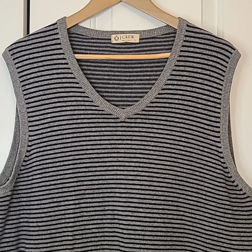 J. Crew men's striped V-neck sweater vest cotton cashmere blend Gray Navy Size L